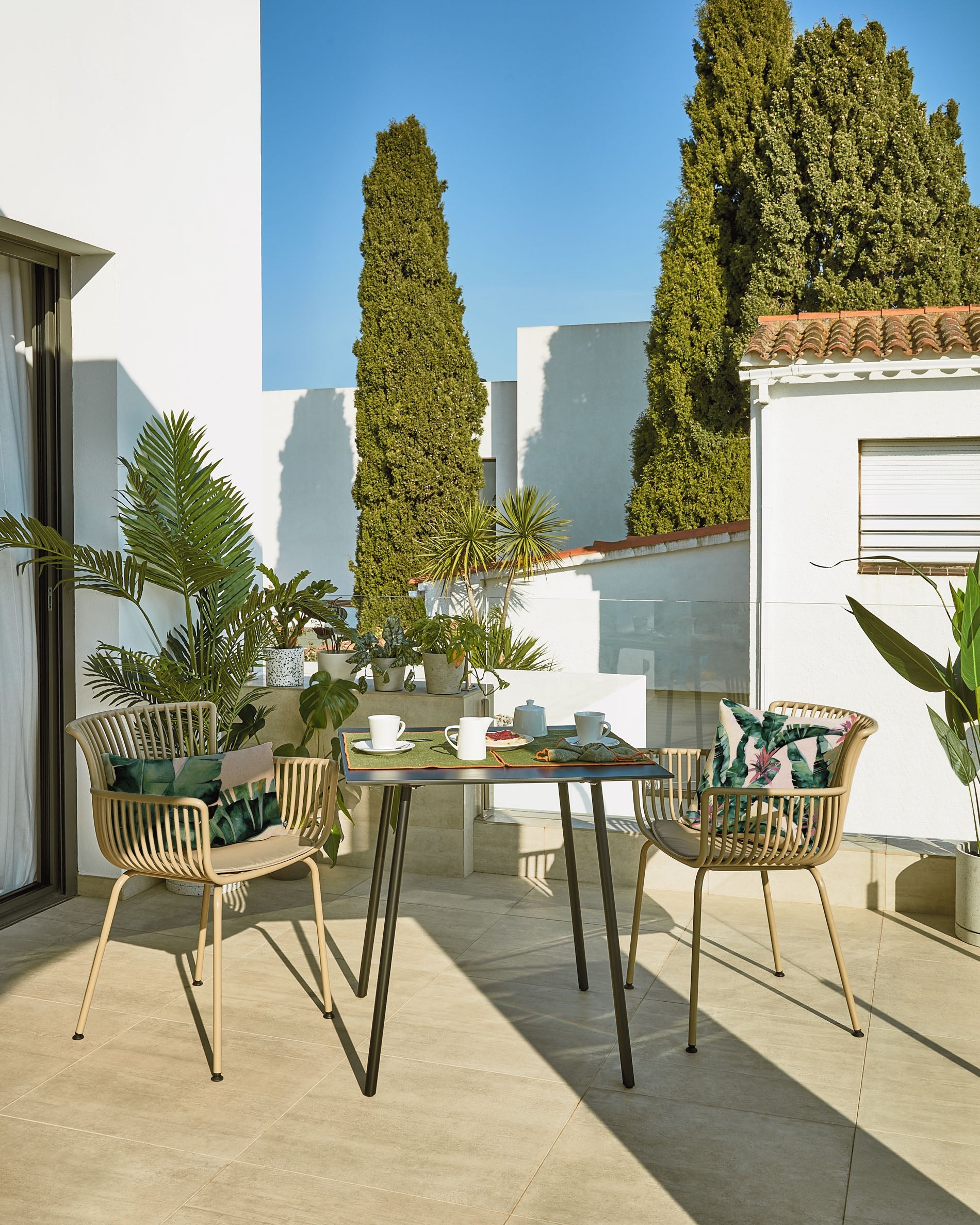 Surpika outdoor chair in beige